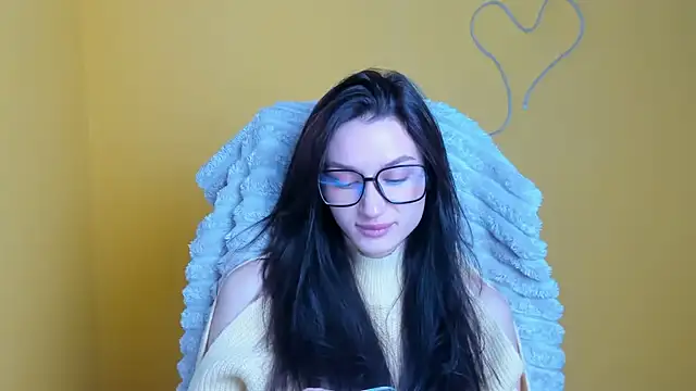 Stella XO online show from December 5, 6:33 am