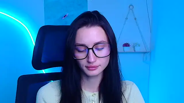 Stella XO online show from December 19, 12:23 pm