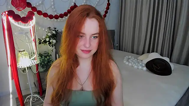 AirySilhouette online show from March 31, 4:07 pm