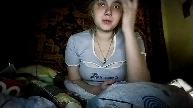 KikiBang online show from December 3, 8:07 pm