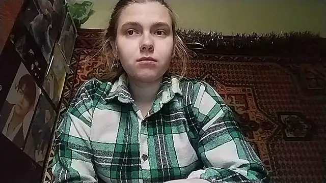 KikiBang online show from December 22, 8:11 am