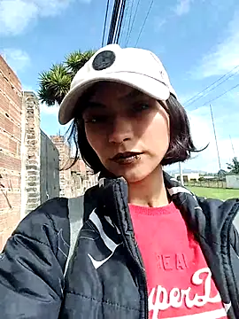 Zoe addiction online show from November 30, 1:59 pm