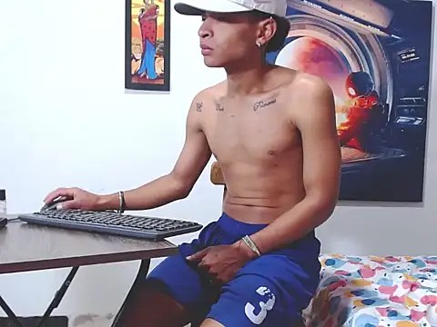 crissex3 online show from March 11, 2:01 pm