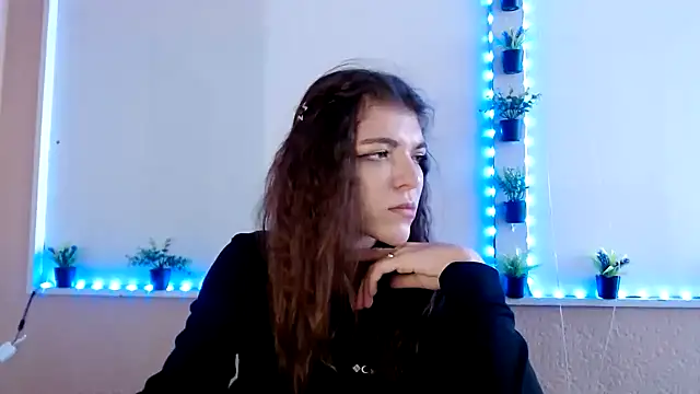 Sweeet Emilyy online show from November 25, 12:27 pm