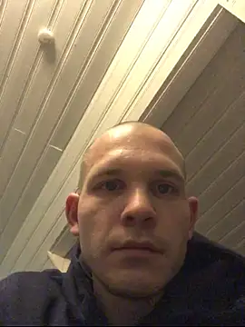 Spielzeugtwink online show from November 26, 12:22 am