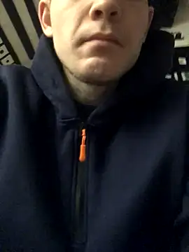 Spielzeugtwink online show from December 14, 11:37 am