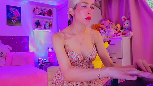 MadamBarbiee online show from March 5, 6:15 pm