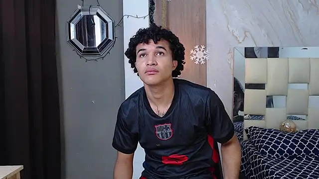 sweett love  online show from January 13, 5:24 am