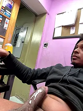 Snapshot of 24denio chatting on January 9, 9:05 pm 24denio online show from January 9, 9:05 pm