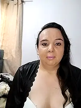 Snapshot of Ivonne_17 chatting on November 20, 5:23 pm Ivonne 17 online show from November 20, 5:23 pm