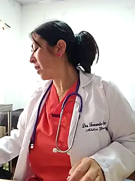 Snapshot of JustSamantha_ chatting on November 29, 12:52 pm JustSamantha online show from November 29, 12:52 pm