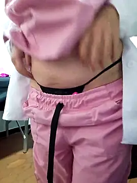 Snapshot of JustSamantha_ chatting on November 30, 11:14 am JustSamantha online show from November 30, 11:14 am