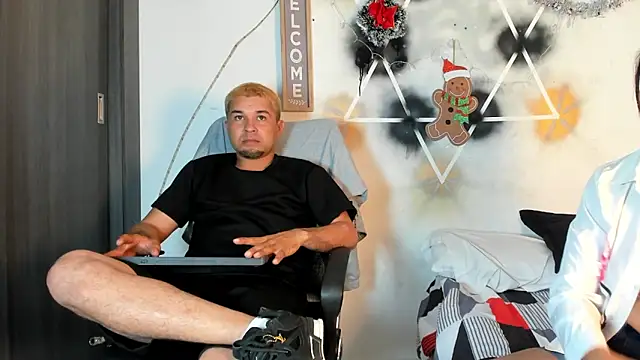 StephaniaAndRandy online show from December 19, 1:18 pm