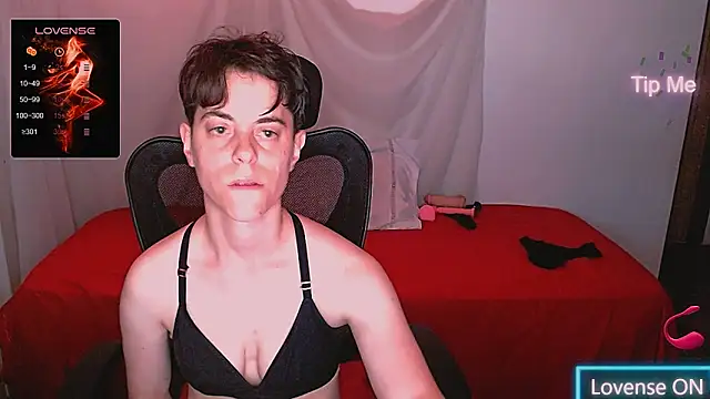 yuyitohairy online show from November 30, 1:20 am