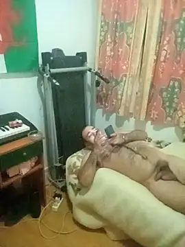 Snapshot of Jonas199100 chatting on November 24, 8:41 pm Jonas199100 online show from November 24, 8:41 pm