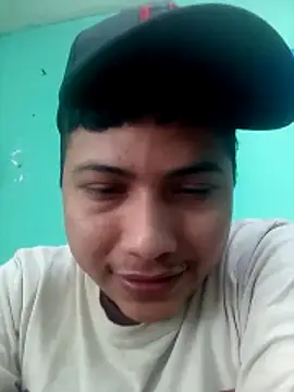 Snapshot of Francjsco189 chatting on December 18, 9:10 pm Francjsco189 online show from December 18, 9:10 pm