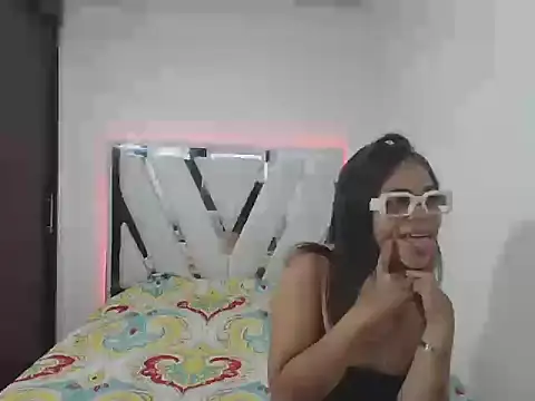 BlueLove19 online show from December 14, 6:56 pm