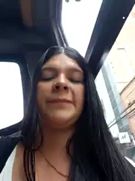 Layla-daring online show from April 19, 6:10 pm