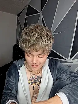 megan NL online show from December 20, 12:23 pm