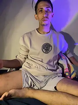 Snapshot of charlie_bass chatting on November 30, 4:16 am charlie bass online show from November 30, 4:16 am