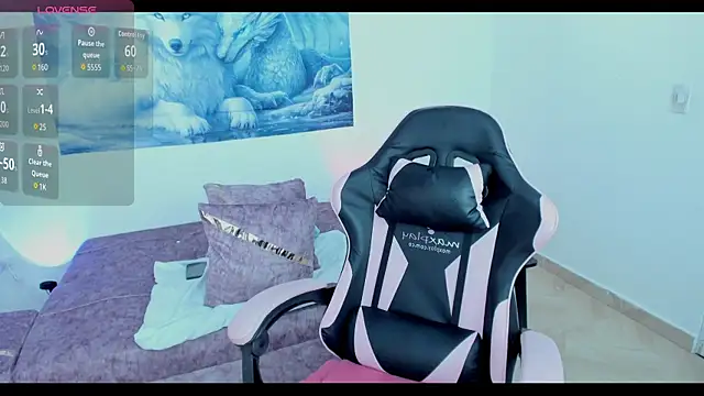 Mia King  online show from December 4, 6:49 pm