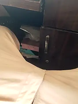 Snapshot of Roy___121 chatting on December 1, 4:39 am Roy 121 online show from December 1, 4:39 am