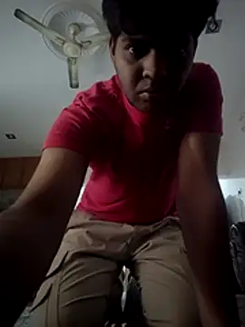 Snapshot of useless_muslim01 chatting on November 20, 9:53 am useless muslim01 online show from November 20, 9:53 am