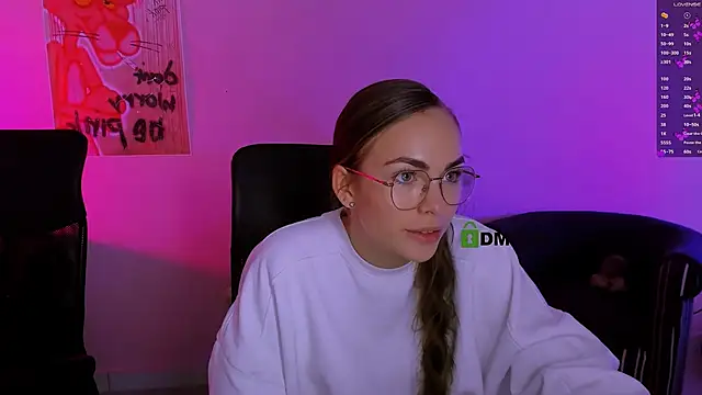 Snapshot of misa_angel chatting on December 3, 1:53 pm misa angel online show from December 3, 1:53 pm