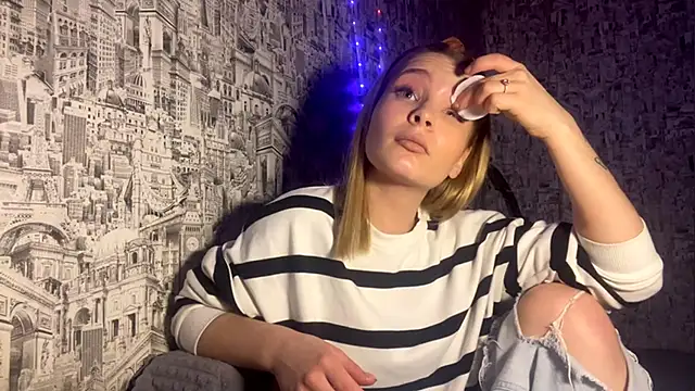 SophieLorein online show from November 30, 10:08 am