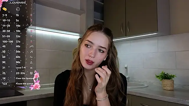 NoirAstrya online show from March 4, 6:08 am