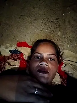 Snapshot of mamata_jo chatting on December 20, 3:52 pm mamata jo online show from December 20, 3:52 pm