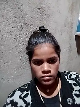 Snapshot of mamata_jo chatting on December 21, 4:52 am mamata jo online show from December 21, 4:52 am