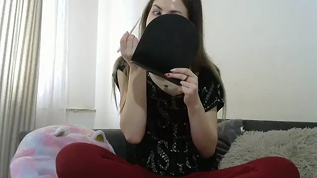 Erii18 online show from January 15, 11:15 am