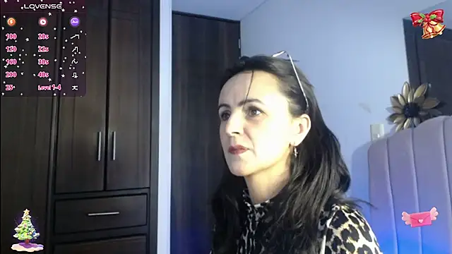 Juliana  lx online show from December 22, 2:03 pm