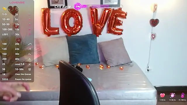 Juliana  lx online show from February 12, 1:39 pm