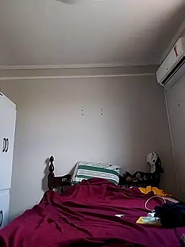 LUcyf3RmAl3696 online show from December 3, 3:54 pm