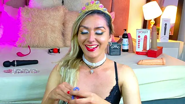 Lunitaa Diva online show from February 6, 3:26 pm