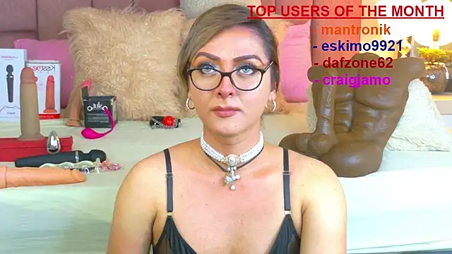 Lunitaa Diva online show from April 4, 3:31 pm