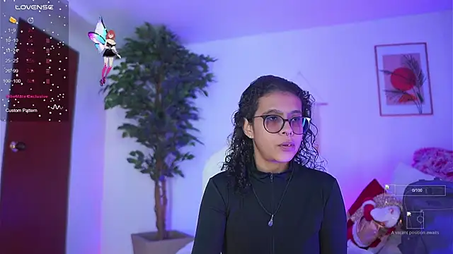 Snapshot of megan_ssmith chatting on November 24, 8:19 pm megan ssmith online show from November 24, 8:19 pm