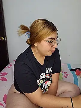 mila curvy online show from December 18, 9:37 am