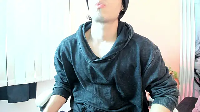 Snapshot of eren_jeager chatting on February 14, 1:57 am eren jeager online show from February 14, 1:57 am