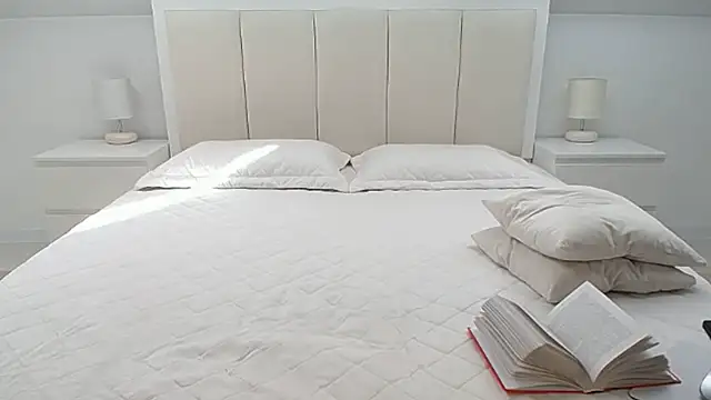 Milena29 online show from March 11, 10:18 am