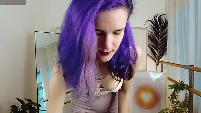 AuraLauna online show from November 25, 7:19 am