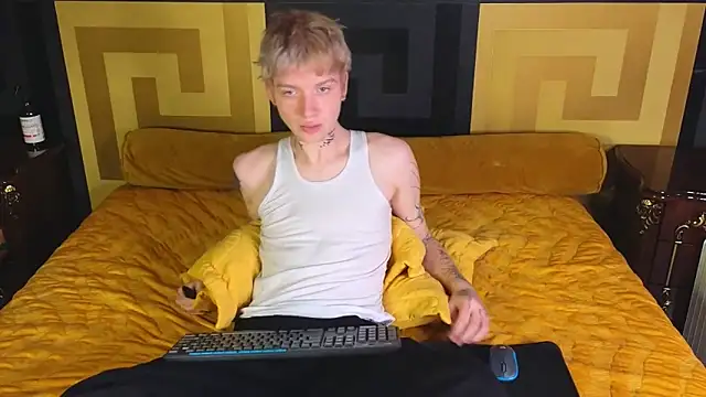 TRAVIS CLAS online show from November 27, 8:11 pm