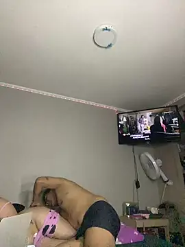 esquinadelmorbo online show from December 3, 4:20 am