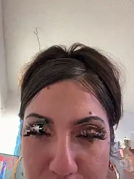 Snapshot of juicyonjuicy chatting on November 21, 12:37 pm juicyonjuicy online show from November 21, 12:37 pm