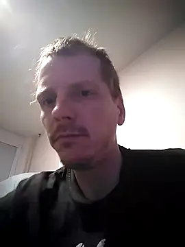 Snapshot of Vlasta23 chatting on January 9, 12:35 am Vlasta23 online show from January 9, 12:35 am