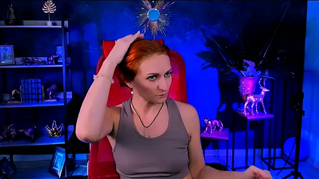 DianaTorrens online show from December 2, 9:03 am