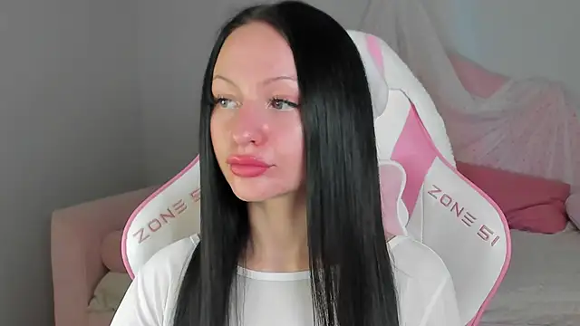 NaomiBlakes online show from December 4, 5:28 am