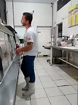 RobertoLuiz84 online show from March 14, 3:17 pm